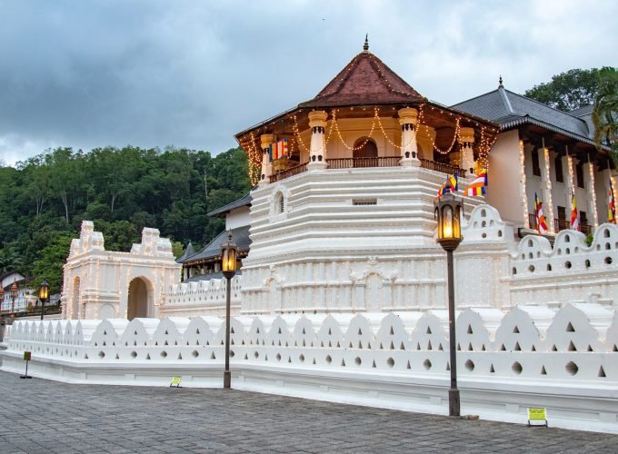 10-Day Grand Tour of Sri Lanka